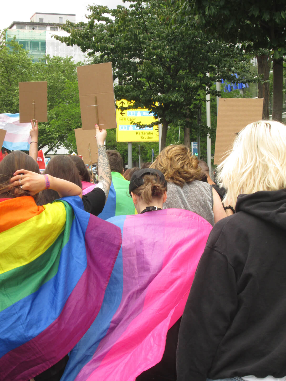 SPOTLIGHT Pforzheim - Die ist ein Bild vom Christopher Street Day in Pforzheim.